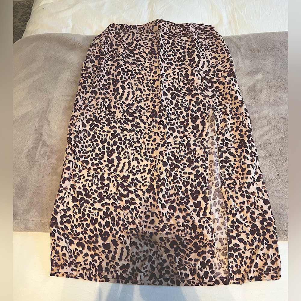 Cheetah midi skirt with slit